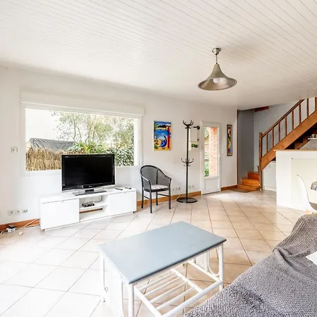 35 - A 2 Pas Des Plages