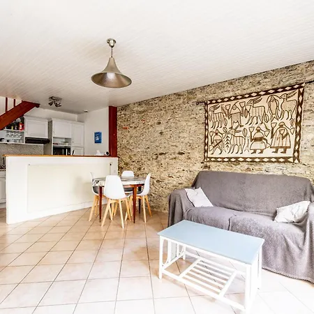 Au Bord De La Corniche - 35 Holiday home