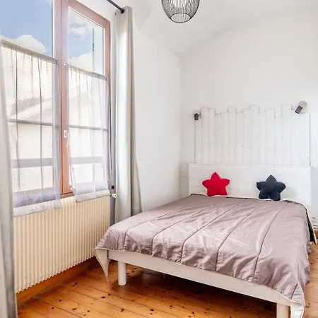 Au Bord De La Corniche - 35 Holiday home